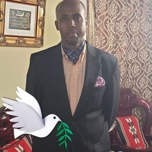 Meet your Posher, Alidhux